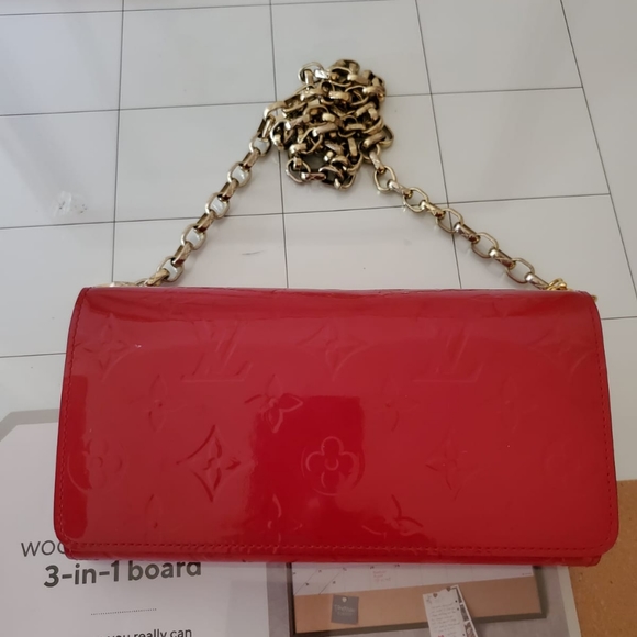Louis Vuitton Vernis Sarah Chain wallet - Picture 2 of 16